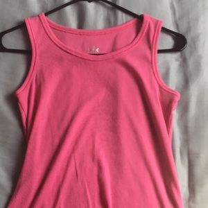 Just a regualar pink tanktop